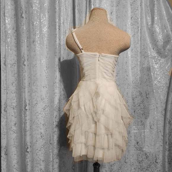 BCBG Maxazria Eella Cocktail Spring Dress - Picture 5 of 8